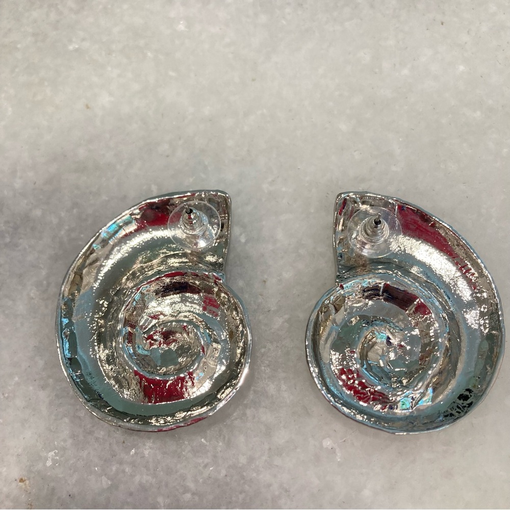 New Silver Tone Large Statement Shell Earrings - image 7
